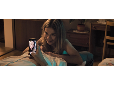 エマ 晒された裸体 字幕版